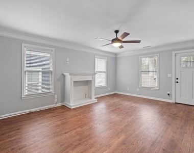 1224 Westmont Road Sw - Photo Thumbnail 4