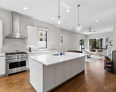 102 City View Court Ne - Photo Thumbnail 7