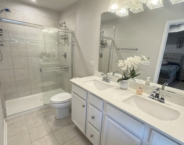 10609 Paige Circle - Photo Thumbnail 15