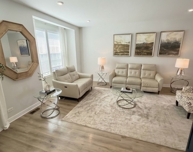 10609 Paige Circle - Photo Thumbnail 9