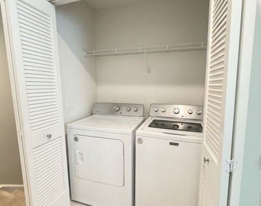 10609 Paige Circle - Photo Thumbnail 13