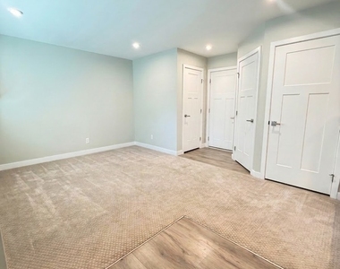 10609 Paige Circle - Photo Thumbnail 1