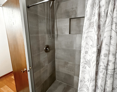 4627 Eberly Avenue - Photo Thumbnail 4