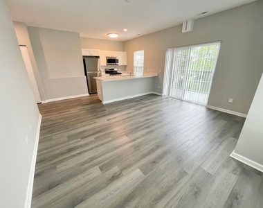11808 W Coral Street - Photo Thumbnail 6