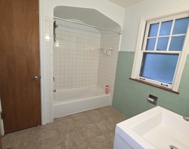 10763 S Longwood Drive - Photo Thumbnail 3