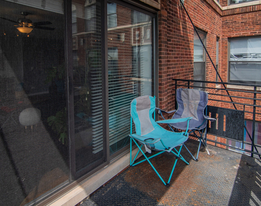 4537 S Drexel Boulevard - Photo Thumbnail 6