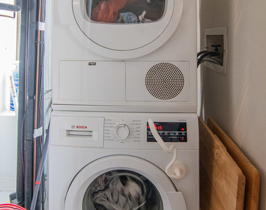 4537 S Drexel Boulevard - Photo Thumbnail 14