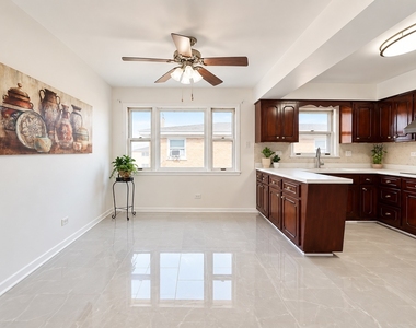 8608 W Carmen Avenue - Photo Thumbnail 13
