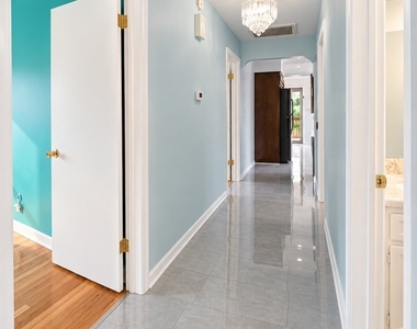 8608 W Carmen Avenue - Photo Thumbnail 23