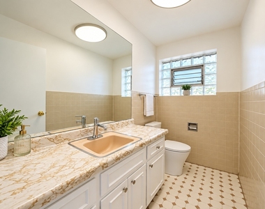 8608 W Carmen Avenue - Photo Thumbnail 36