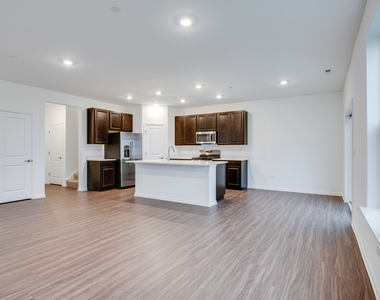 235 Cooney Way - Photo Thumbnail 5