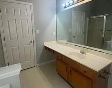 1363 Wilkes Crest Court - Photo Thumbnail 7