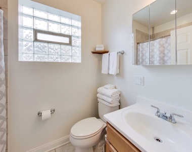 1346 W Cullerton Street - Photo Thumbnail 10