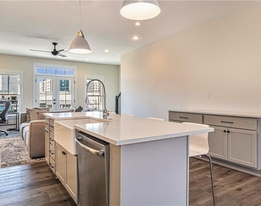 3454 Elkins Street - Photo Thumbnail 10