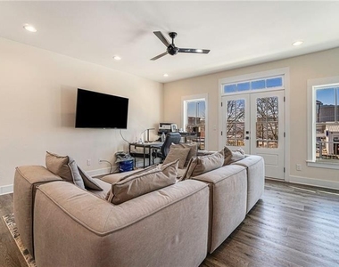 3454 Elkins Street - Photo Thumbnail 5