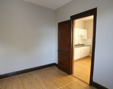 1927 W Schiller Street - Photo Thumbnail 16