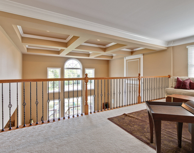 10 Eagle Ridge Drive - Photo Thumbnail 21