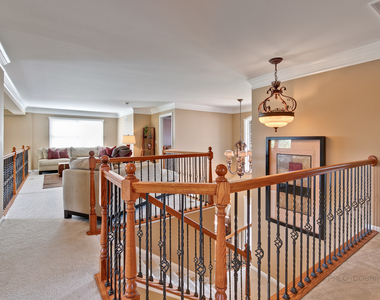 10 Eagle Ridge Drive - Photo Thumbnail 20