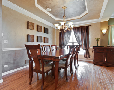 10 Eagle Ridge Drive - Photo Thumbnail 3