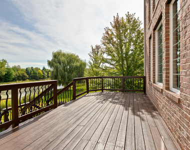 10 Eagle Ridge Drive - Photo Thumbnail 29