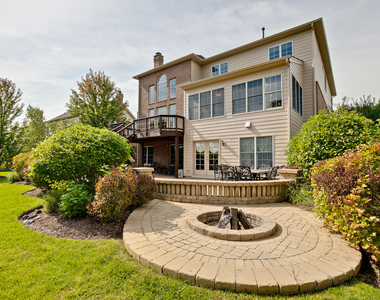 10 Eagle Ridge Drive - Photo Thumbnail 35