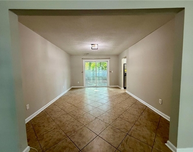 5200 Afton Way Se - Photo Thumbnail 9