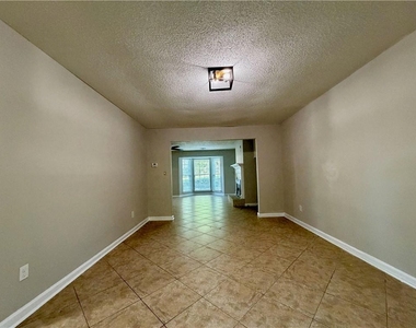 5200 Afton Way Se - Photo Thumbnail 10