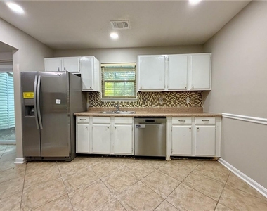 5200 Afton Way Se - Photo Thumbnail 7