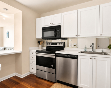 405 N Wabash Avenue - Photo Thumbnail 19