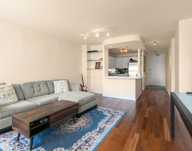 405 N Wabash Avenue - Photo Thumbnail 10