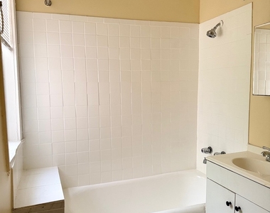 5703 S Emerald Avenue - Photo Thumbnail 14