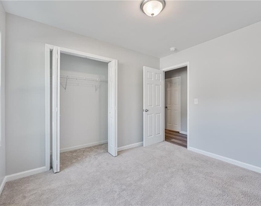 135 Tyrus Lane - Photo Thumbnail 21