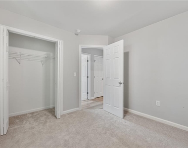 135 Tyrus Lane - Photo Thumbnail 23