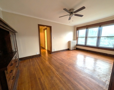6730 S Ridgeland Avenue - Photo Thumbnail 6