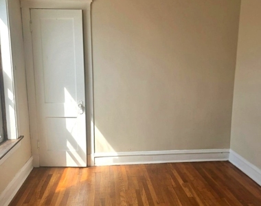 6730 S Ridgeland Avenue - Photo Thumbnail 9