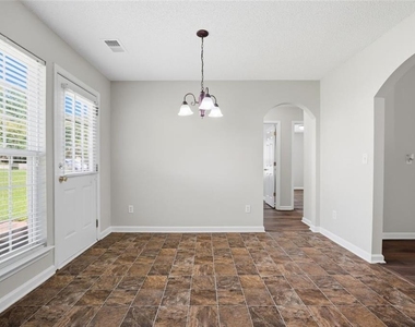 465 Camella Circle - Photo Thumbnail 12