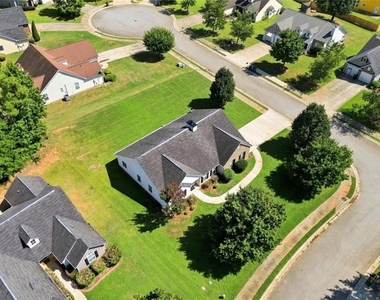 465 Camella Circle - Photo Thumbnail 32