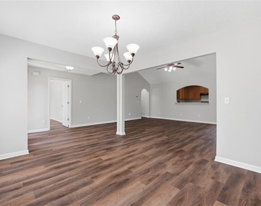 465 Camella Circle - Photo Thumbnail 6