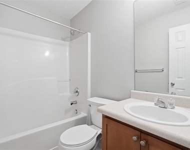465 Camella Circle - Photo Thumbnail 23