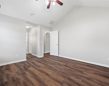 465 Camella Circle - Photo Thumbnail 20