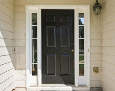 465 Camella Circle - Photo Thumbnail 2