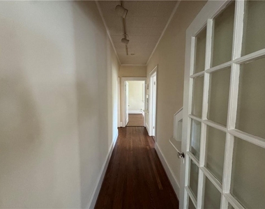 1292 Oxford Road Ne - Photo Thumbnail 12