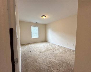 34 N Oaks Circle - Photo Thumbnail 19