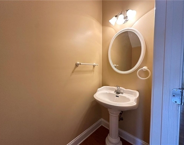 34 N Oaks Circle - Photo Thumbnail 12
