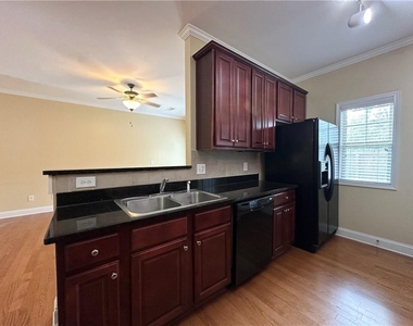 34 N Oaks Circle - Photo Thumbnail 8