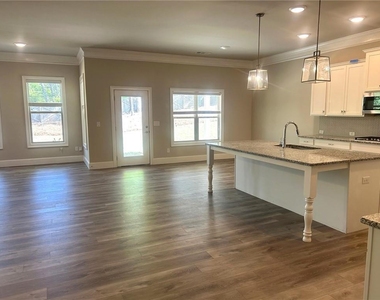 4070 Mayhill Circle - Photo Thumbnail 7