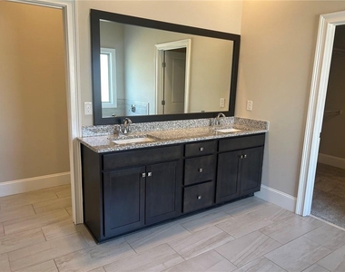 4070 Mayhill Circle - Photo Thumbnail 10