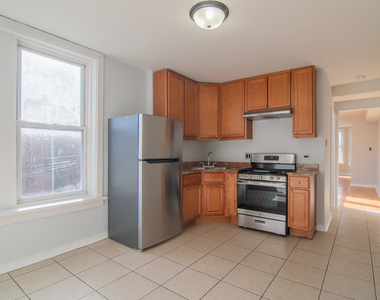 1141 S Francisco Avenue - Photo Thumbnail 7