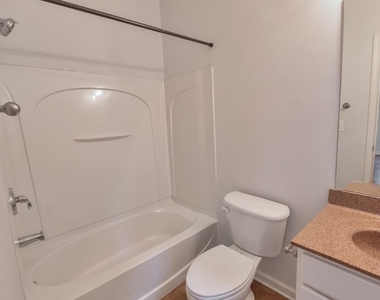 3214 Greenwood Oak Drive - Photo Thumbnail 22