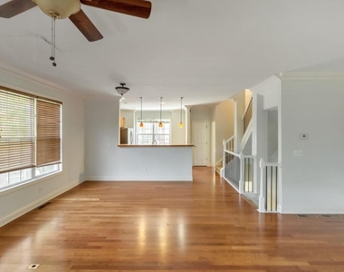 3214 Greenwood Oak Drive - Photo Thumbnail 13